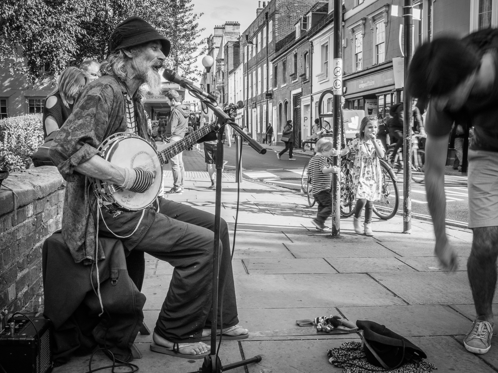 Banjo busker